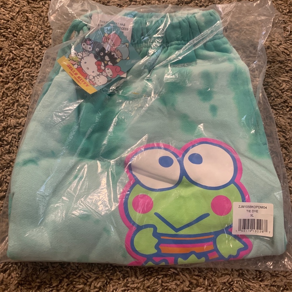 Dumbgood Keroppi Tie Dye Shorts XL